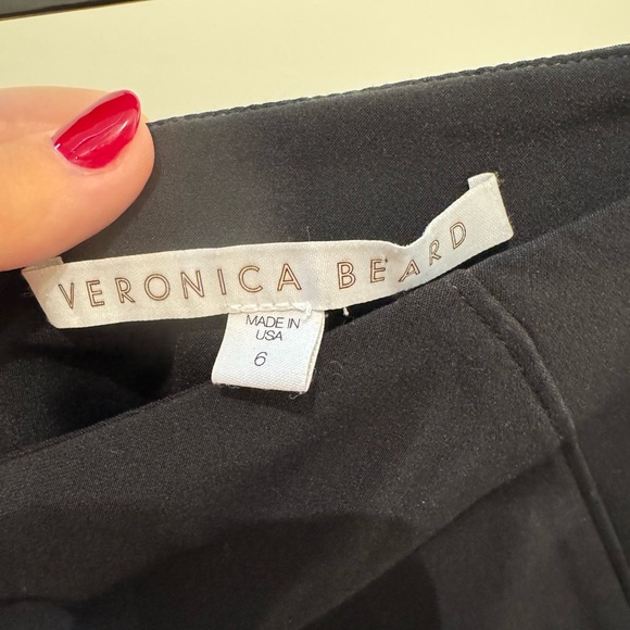 Veronica beard. Thick legging style. Barely worn. Black. - Picture 5 of 6